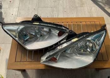 Lampy przednie do Forda focusa MK1.