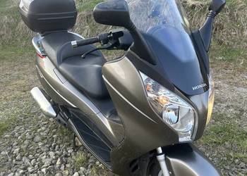 Honda FES 125 S-Wing 2013 czytaj opis