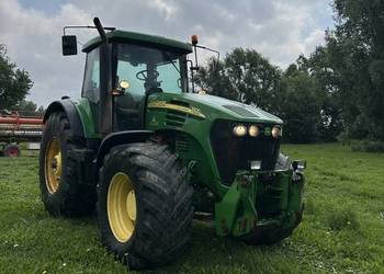 John Deere 7920