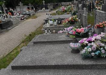 Sprzątanie i opieka nad grobami Sprzątanie i opieka nad grobami