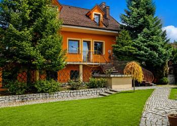DOM Z CZĘŚCIĄ USŁUGOWĄ | 380 m² | DZIAŁKA 1455 m²