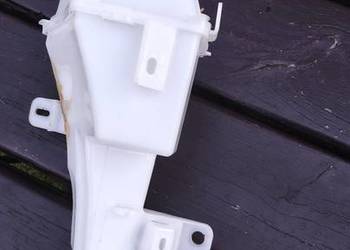 Zbiornik zbiorniczek płynu spryskiwaczy Toyota Yaris IV P21