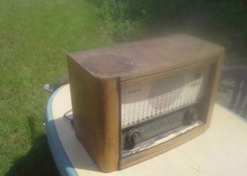 Zabytkowe radio Stolica gra