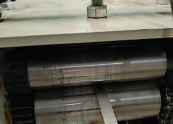 Podajnik servo do blachy 3x200mm