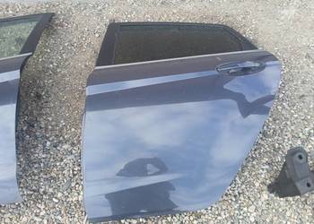 Drzwi lewe tył tylne kompletne Ford Fiesta Mk7 VII EU 5D HB lak F0