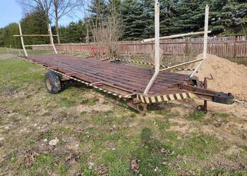 Laweta do bali .  Do ,Słomy .siana . kiszonki .Przyczepa.