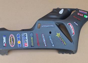 HONDA CBR1000 PŁUG OWIEWKA BOCZEK BOK OSŁONA PRAWA 64451-MELA-0100