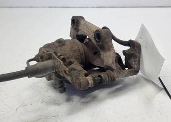 ZACISK HAMULCOWY PRZÓD PRAWY VOLKSWAGEN PASSAT B5