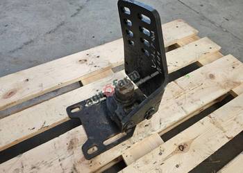 Uchwyt błotnika RH Valtra N111, N121, N141