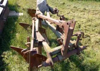 Pług 3 skibowy