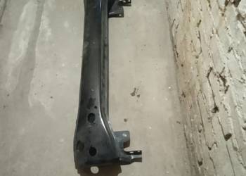 VW T5 multivan/2.5 TDI / belka zderzaka przedniego orginal