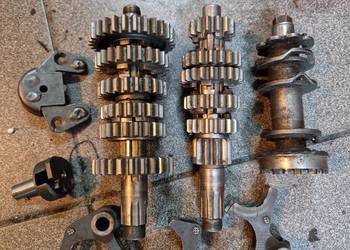 Skrzynia biegów Cz 125 511 cross 516 6 biegów Metalex bardzo ladna