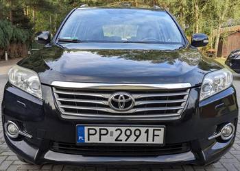 Toyota RAV4  2.0 Benz 2012 rok