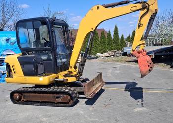 Minikoparka cat 302.5 uszkodzona