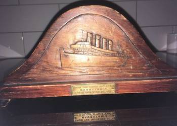 RMS Mauretania stary drewniany pamiątkowy serwetnik
