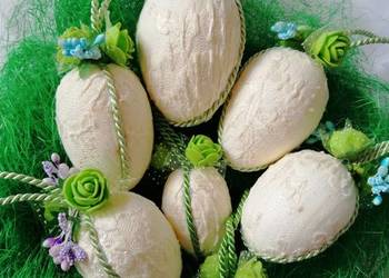 Jajka wielkanocne z zawieszkami. Zestaw 7 szt. Dekoracja świąteczna.