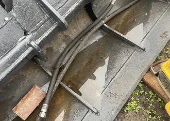 Sprzedam łyżkę  hydrauliczną skarpową do koparki 12t s45