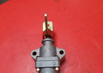 50568050 Zawór hamulcowy URSUS C360, C-360