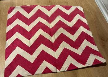 Super poszewka w ciekawy różowy wzór