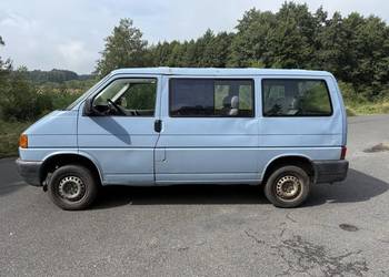 VW t4 2,5 tdi 2003 rok wersja 9 osobowa OC i pt aktualne