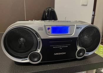 Radio. CD. Kaseta.