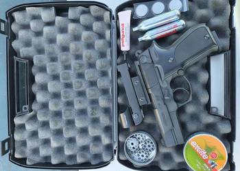 Wiatrówka Walther CP88 4.5mm 3J, kolimator, 4x mag, pokrowiec z 40x CO2