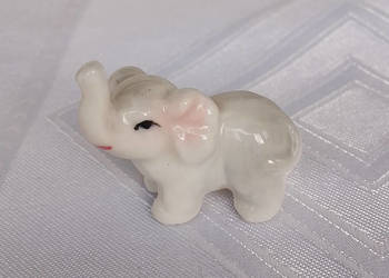 figurka porcelanowa mały słoń