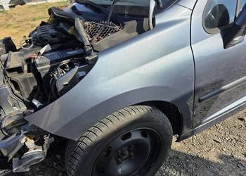 Błotnik lewy peugeot 207 EZWD