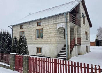 Udział 1/2 w nieruchomości gruntowej zabudowanej - Gęś