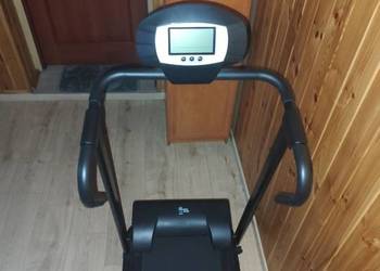 Bieżnia do ćwiczeń – wygodny trening w domu, licznik LCD