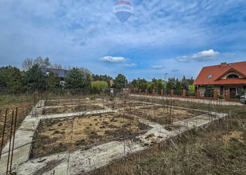 Leonów • Działka z budową i mediami • 1300 m²