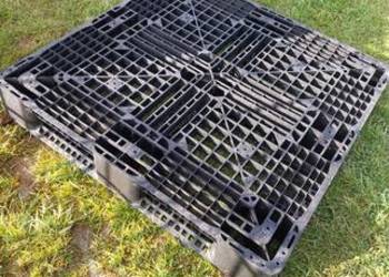 Paleta plastikowa 110x110 pod drzewo beczkę mauzer  itp.