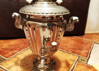 Stary rosyjski radziecki,metalowy samowar do parzenia herbaty, tradycyjny p