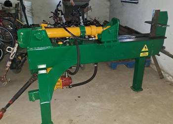 Łuparka hydrauliczna do ciągnika.