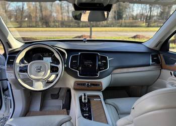 Volvo XC90 T8 Recharge Plug in Hybrid 5,5l/100km Incription