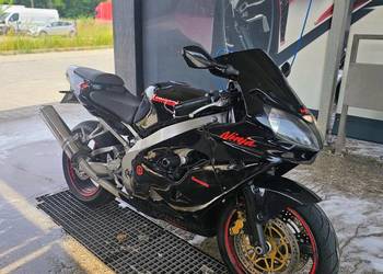 Kawasaki ZX9R !