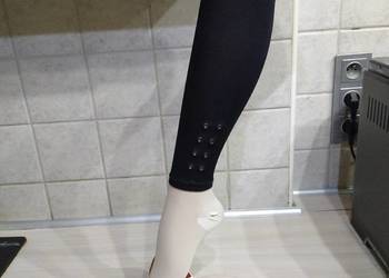 Legginsy kryjące w kolorze czarnym - Gatta