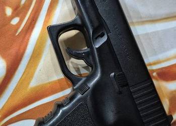 Pistolet hukowy glock 19
