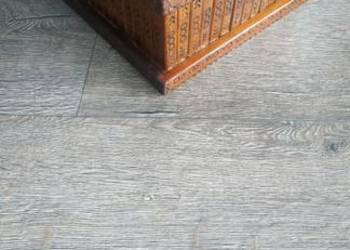 Piękna szkatułka  z drewna