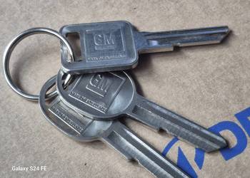 Oryginalne nowe kluczyki GM Chevrolet etc (surówka)