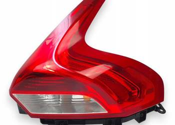LAMPA PRAWA Volvo V40 II kombi 2012-2019 tylna tylnia prawy tył 31395845