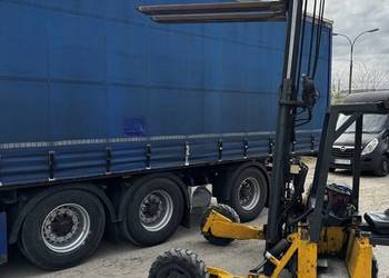 Wózek widłowy podwieszany terenowy Moffett 2t