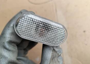 DACIA LOGAN  RENAUT 8200257684 KIERUNKOWSKAZ BŁOTNIKA