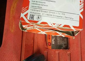 Tuleje wahaczy przód ford Focus mk II