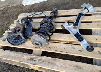 Mercedes  w 117 CLA 45 AMG zwrotnica i amortyzator