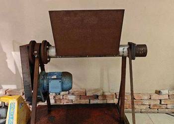 Podajnik ślimakowy / rozdrabniacz - przemysłowy