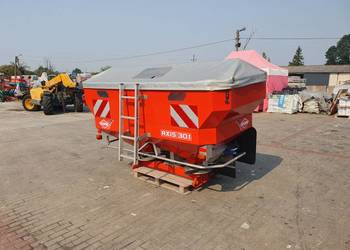 Rozsiewacz KUHN AXIS 30.1 K