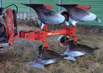 Pług 2 skibowy obrotowy.