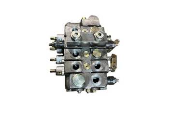 Salami / Baumann VD8A 4-sekcyjny rozdzielacz hydrauliczny