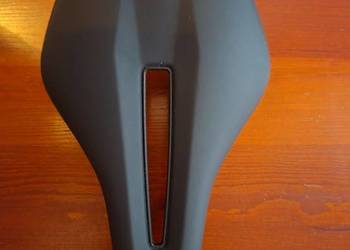 Siodło rowerowe B’TWIN 30° Light 155 mm – szosa / MTB – jak nowe